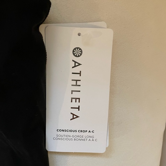 NWT ATHLETA Conscious Crop Top A-C in Black Size M - Picture 9 of 10